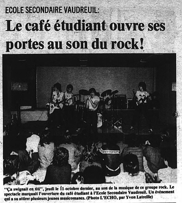 Black and white newspaper clipping. Text: Ecole Secondaire Vaudreuil: Le caf&eacute; &eacute;tudiant ouvre ses portes au son du rock!